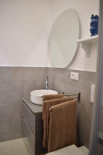 Bagno-camera-da-letto-vento-casadamorelipari-23